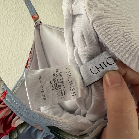 Chicwish Ruffled Floral Shirring Swim One-Piece Large NEW Soft Girl Romantic - Picture 10 of 15